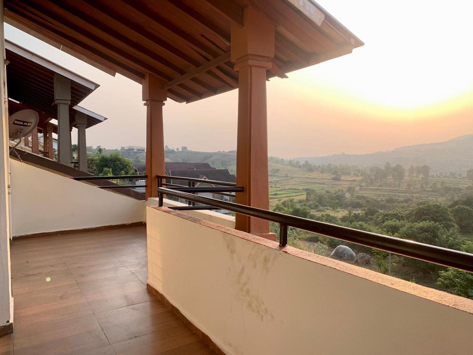 Entire Villa @ Panhala Экстерьер фото